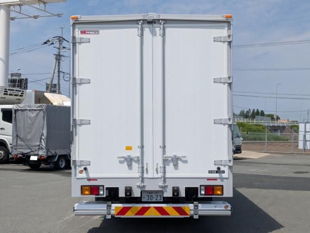 Mitsubishi FIGHTER 2025-12 7710170-6