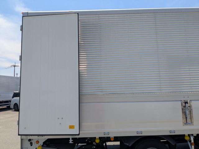 Mitsubishi FIGHTER 2025-12 7710167-12