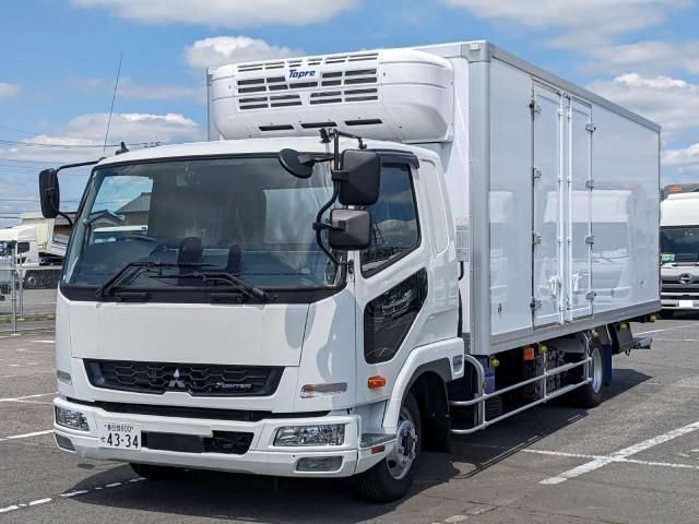 Mitsubishi FIGHTER 2025-12 7710154-0
