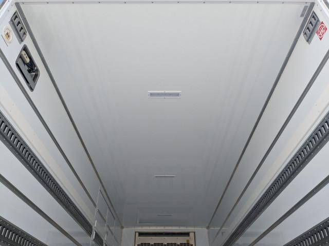 Mitsubishi FIGHTER 2025-12 7710154-15