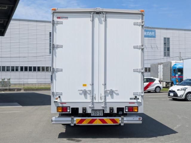 Mitsubishi FIGHTER 2025-12 7710168-6