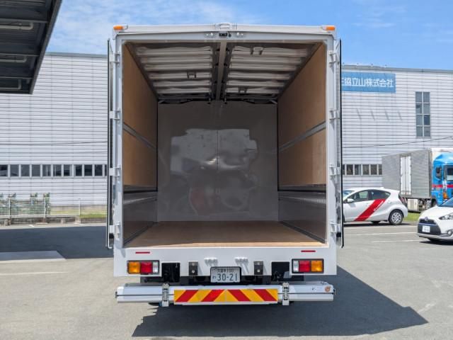 Mitsubishi FIGHTER 2025-12 7710168-7