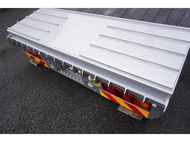 Mitsubishi FIGHTER 2024-08 7710139-17