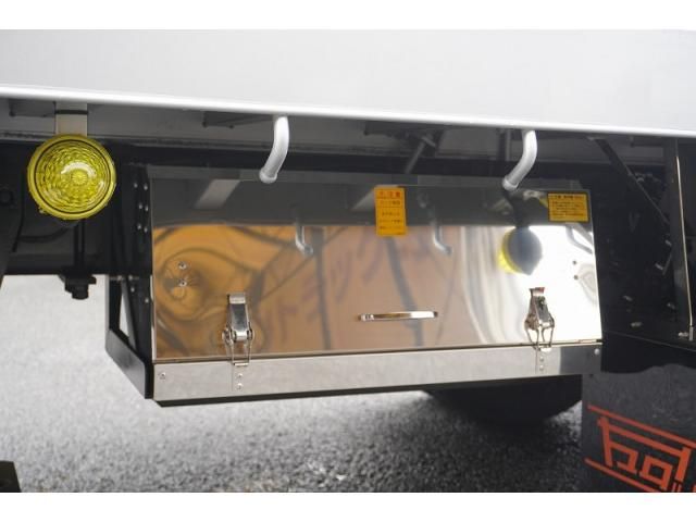 Mitsubishi FIGHTER 2024-08 7710139-21