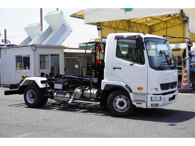 Mitsubishi FIGHTER 2025-11 7710205-5