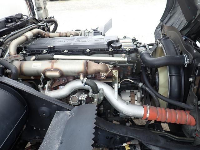 Mitsubishi FIGHTER 2021-02 7710216-22