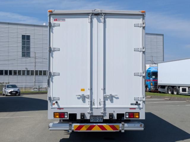 Mitsubishi FIGHTER 2025-12 7710166-6