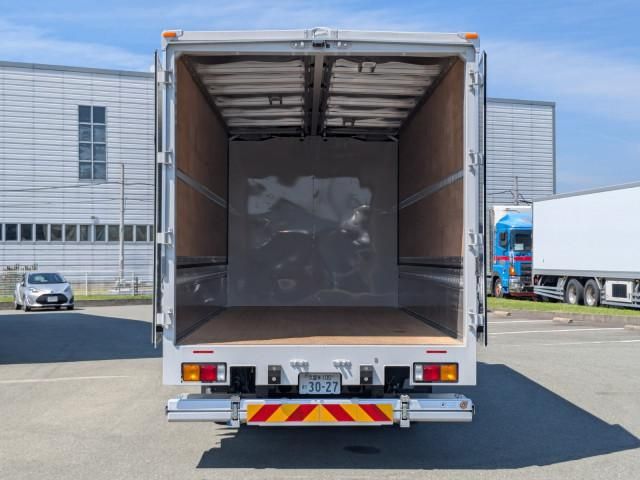 Mitsubishi FIGHTER 2025-12 7710166-7