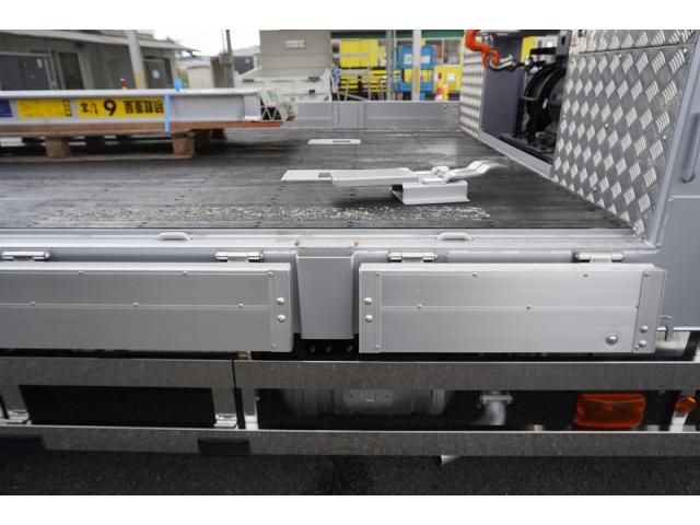 Mitsubishi FIGHTER 2024-09 7710138-26
