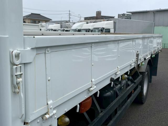 Mitsubishi FIGHTER 2020-06 7710186-9