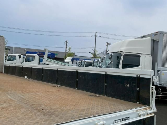 Mitsubishi FIGHTER 2020-06 7710186-15