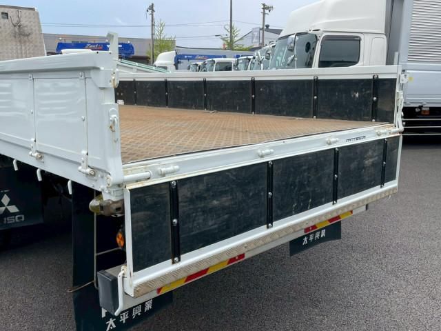 Mitsubishi FIGHTER 2020-06 7710186-18