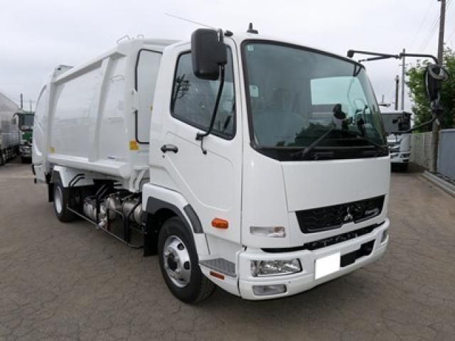 Mitsubishi FIGHTER 2026-02 7710148-0