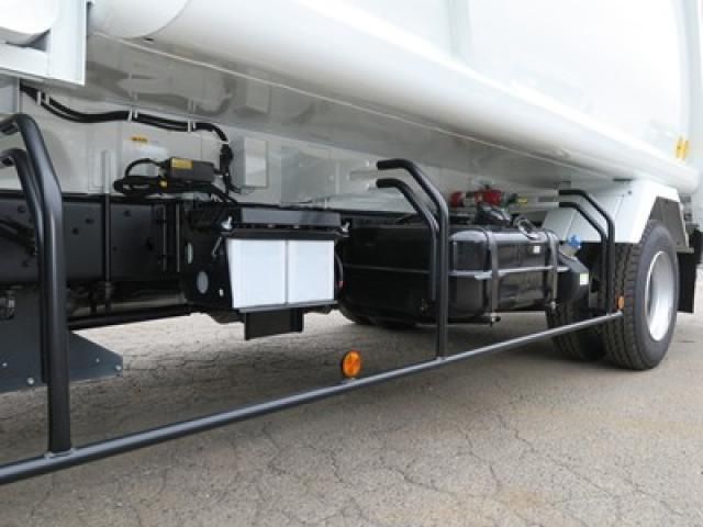 Mitsubishi FIGHTER 2026-02 7710148-17