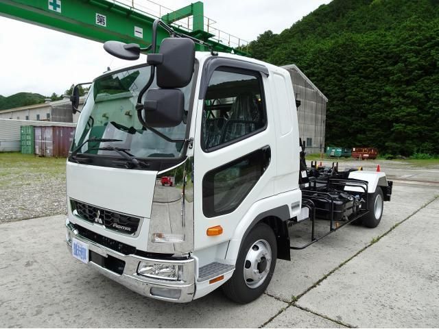 Mitsubishi FIGHTER 2026-02 7710184-2