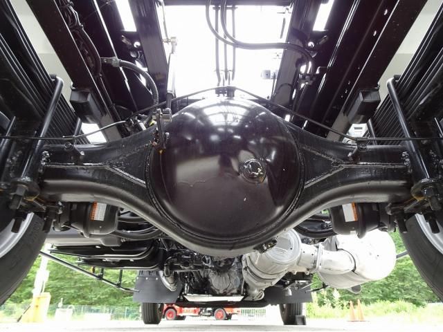 Mitsubishi FIGHTER 2026-02 7710184-8