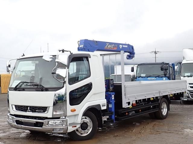 Mitsubishi FIGHTER 2024-02 7737864-1