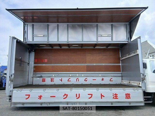 Mitsubishi FIGHTER 2017-11 7784883-8