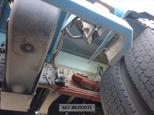 Mitsubishi FIGHTER 2014-04 7784884-9