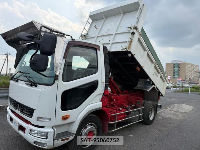 Mitsubishi FIGHTER 2014-11 7784885-1