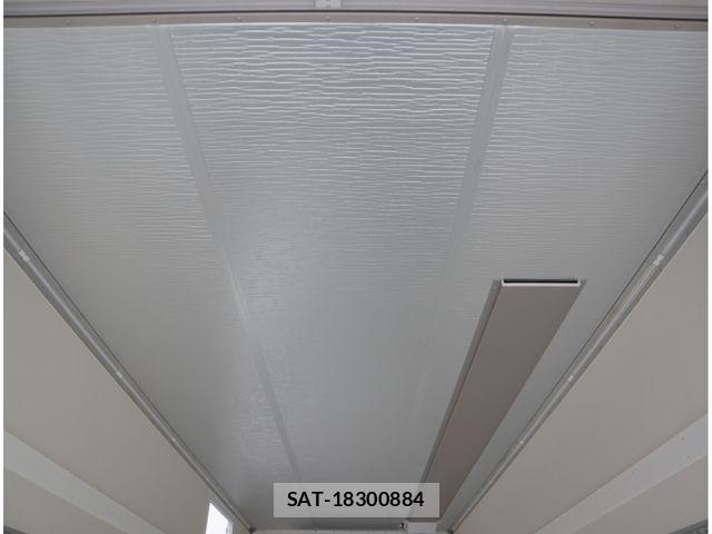 Mitsubishi FIGHTER 2025-08 7784895-12