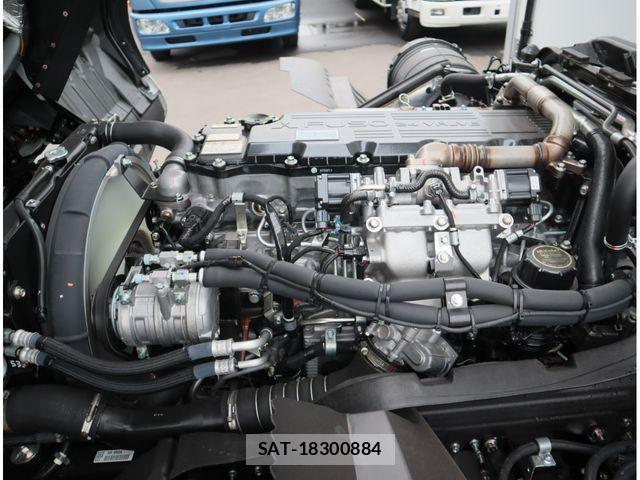 Mitsubishi FIGHTER 2025-08 7784895-29