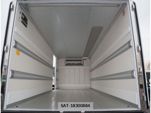 Mitsubishi FIGHTER 2025-08 7784895-7