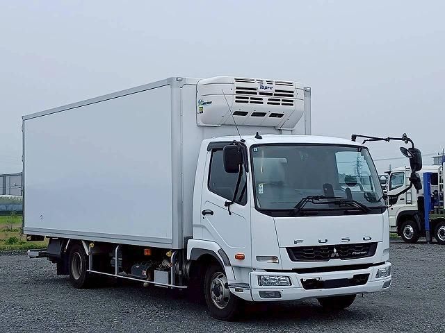 Mitsubishi FIGHTER 2022-09 7864682-2