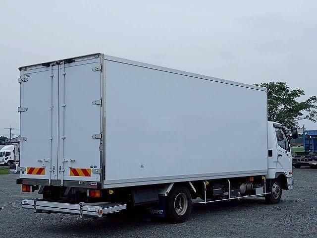 Mitsubishi FIGHTER 2022-09 7864682-4