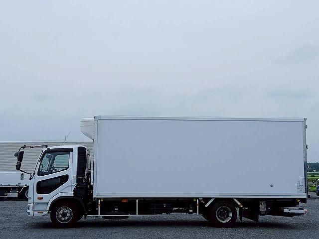 Mitsubishi FIGHTER 2022-09 7864682-7