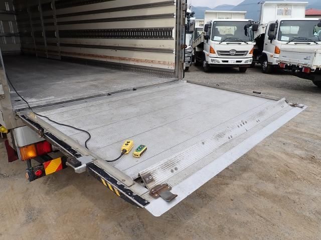 Mitsubishi FIGHTER 2019-01 7864685-8