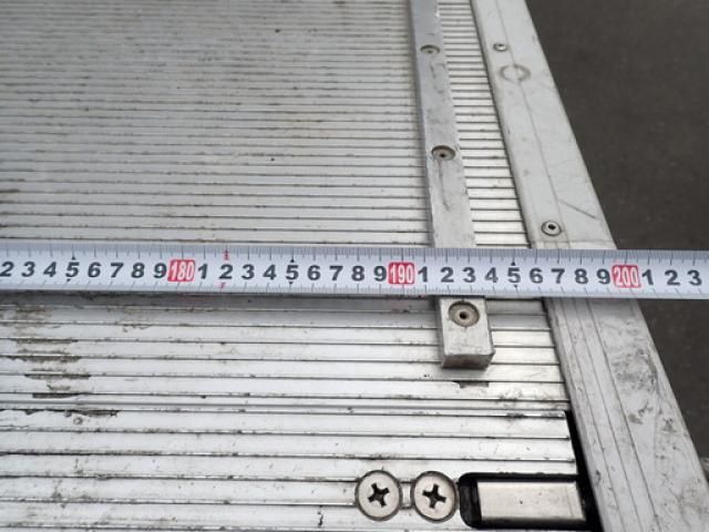 Mitsubishi FIGHTER 2019-02 7864691-22