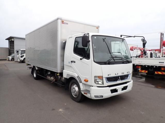 Mitsubishi FIGHTER 2019-02 7864691-2