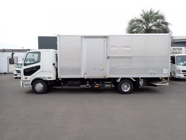 Mitsubishi FIGHTER 2019-02 7864691-7