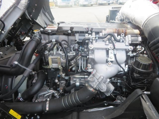 Mitsubishi FIGHTER 2026-04 7864681-10