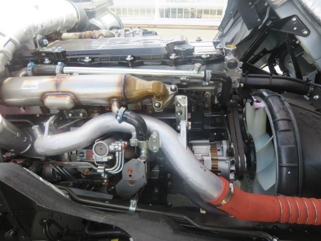 Mitsubishi FIGHTER 2026-04 7864681-11