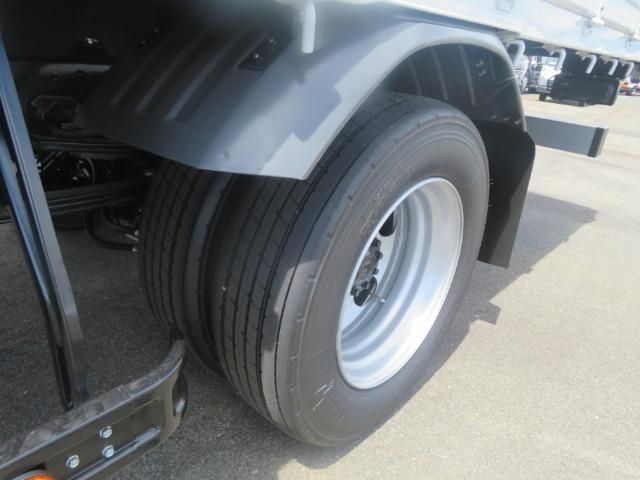 Mitsubishi FIGHTER 2026-04 7864681-17