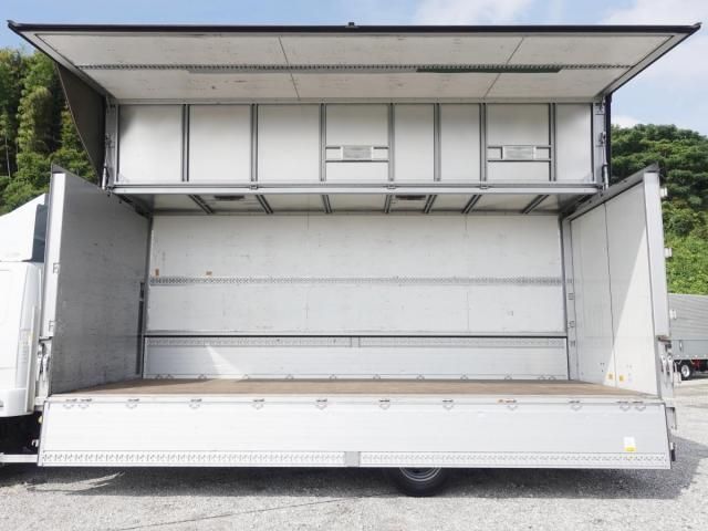Mitsubishi FIGHTER 2016-08 7864689-9