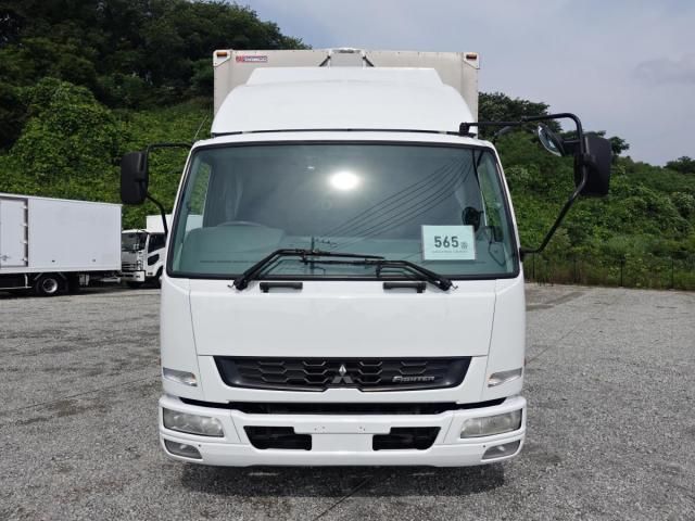 Mitsubishi FIGHTER 2016-08 7864689-2