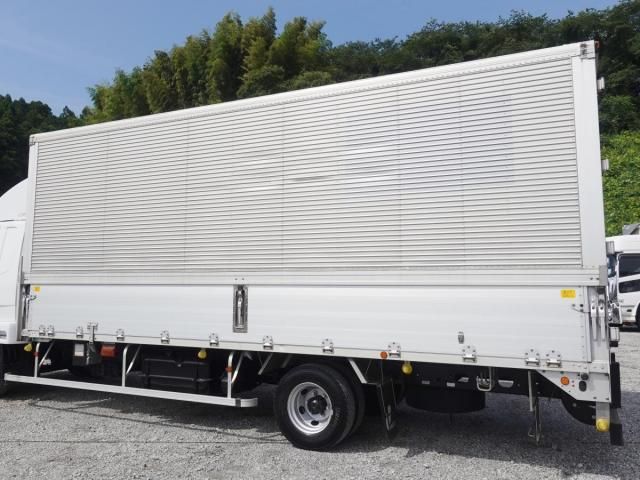 Mitsubishi FIGHTER 2016-08 7864689-6
