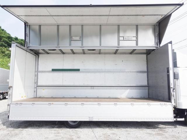 Mitsubishi FIGHTER 2016-08 7864689-8