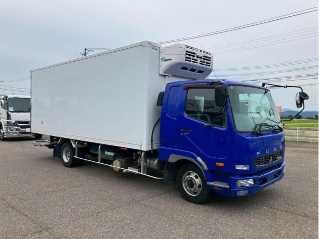 Mitsubishi FIGHTER 2018-01 7864688-1