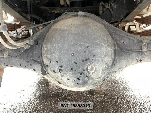 Mitsubishi FIGHTER 2017-09 7902603-15