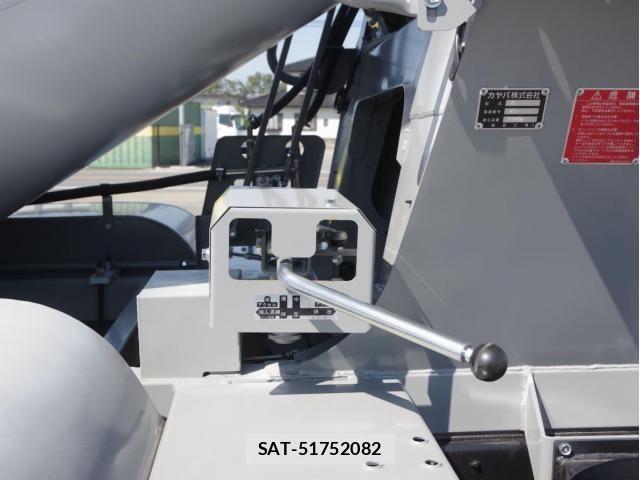 Mitsubishi FIGHTER 2026-04 7902602-10