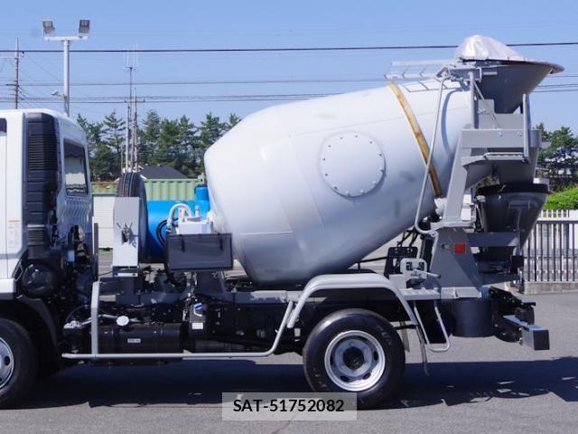 Mitsubishi FIGHTER 2026-04 7902602-16