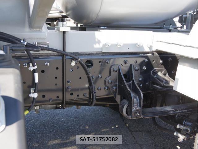 Mitsubishi FIGHTER 2026-04 7902602-5