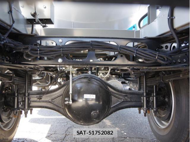 Mitsubishi FIGHTER 2026-04 7902602-6