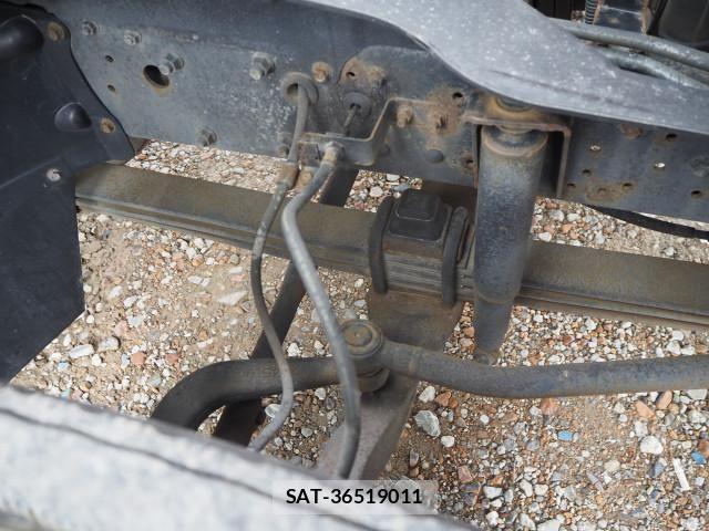 Mitsubishi FIGHTER 2019-08 7961620-19