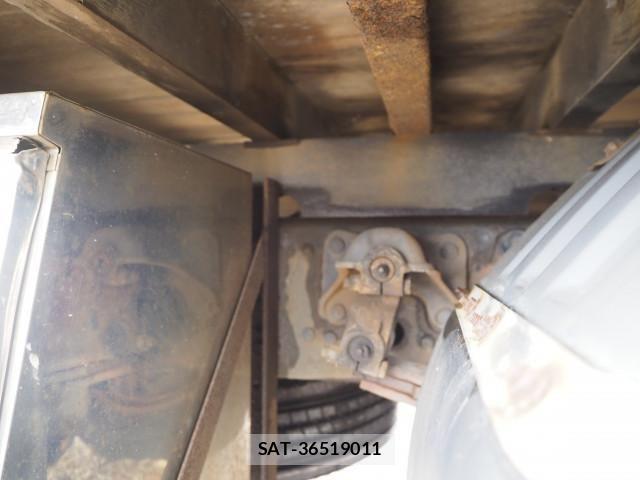 Mitsubishi FIGHTER 2019-08 7961620-25