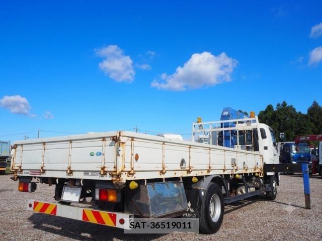 Mitsubishi FIGHTER 2019-08 7961620-4